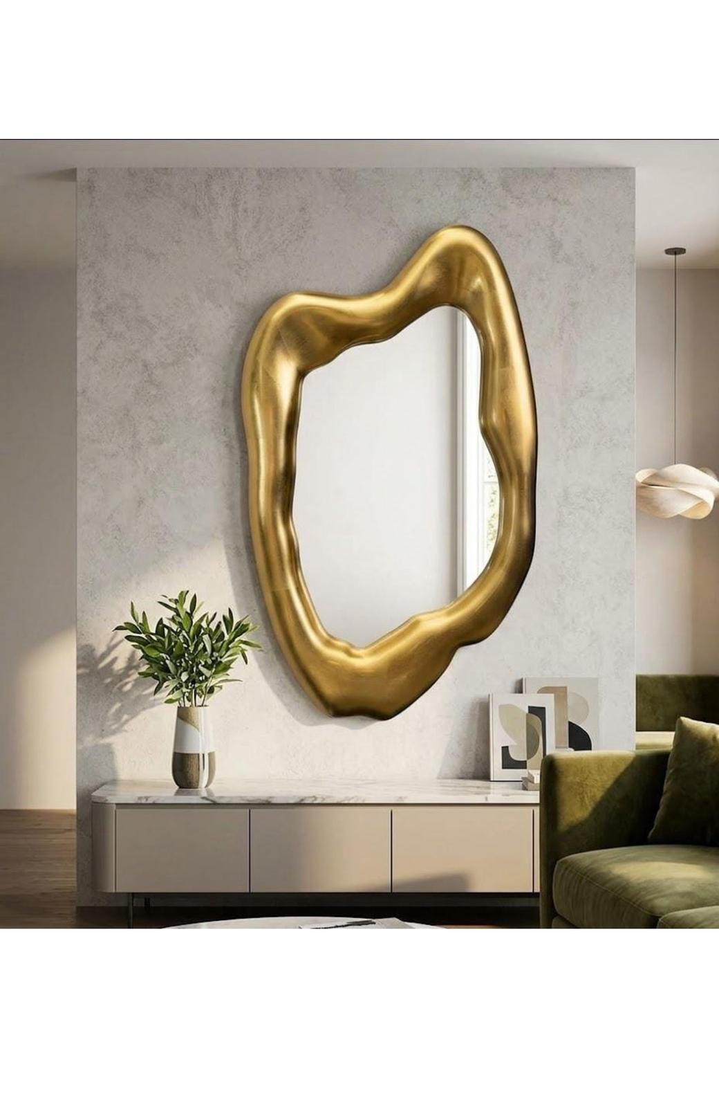 Oglindă decorativă organică 60x90 cm, ramă poliuretan aurie metalizată, design asimetric