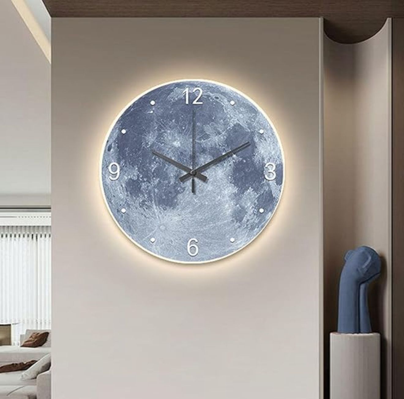 Aplica de Perete cu Ceas – Design Lună Albastră, Metal, Ø40 cm, 3 Tipuri de Lumină, Decor Modern
